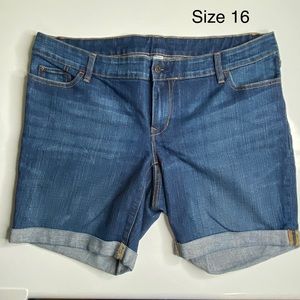 Plus size Jean Shorts Sz:16